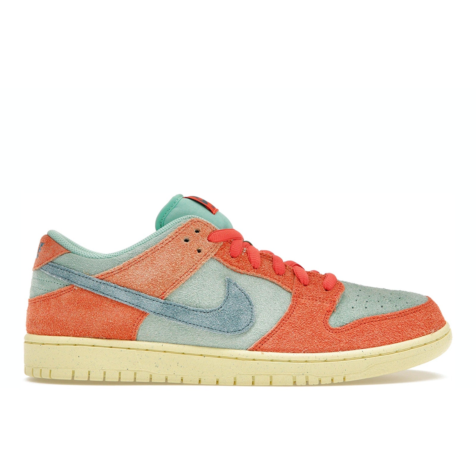 1282 Nike Dunk Low SB 'Orange Emerald Rise