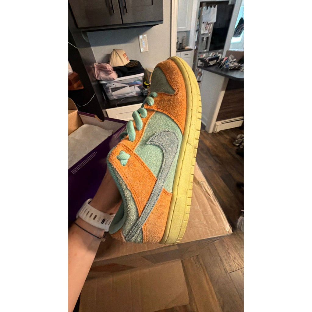 1282 Nike Dunk Low SB 'Orange Emerald Rise