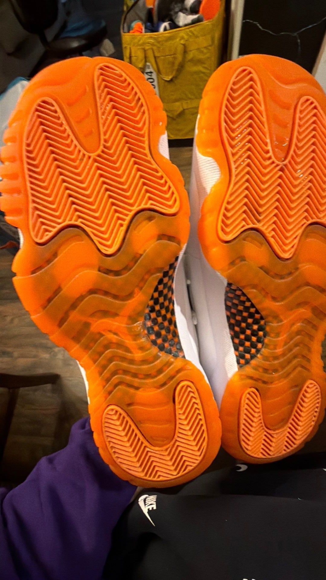 1394 Jordan 11 low Citrus
