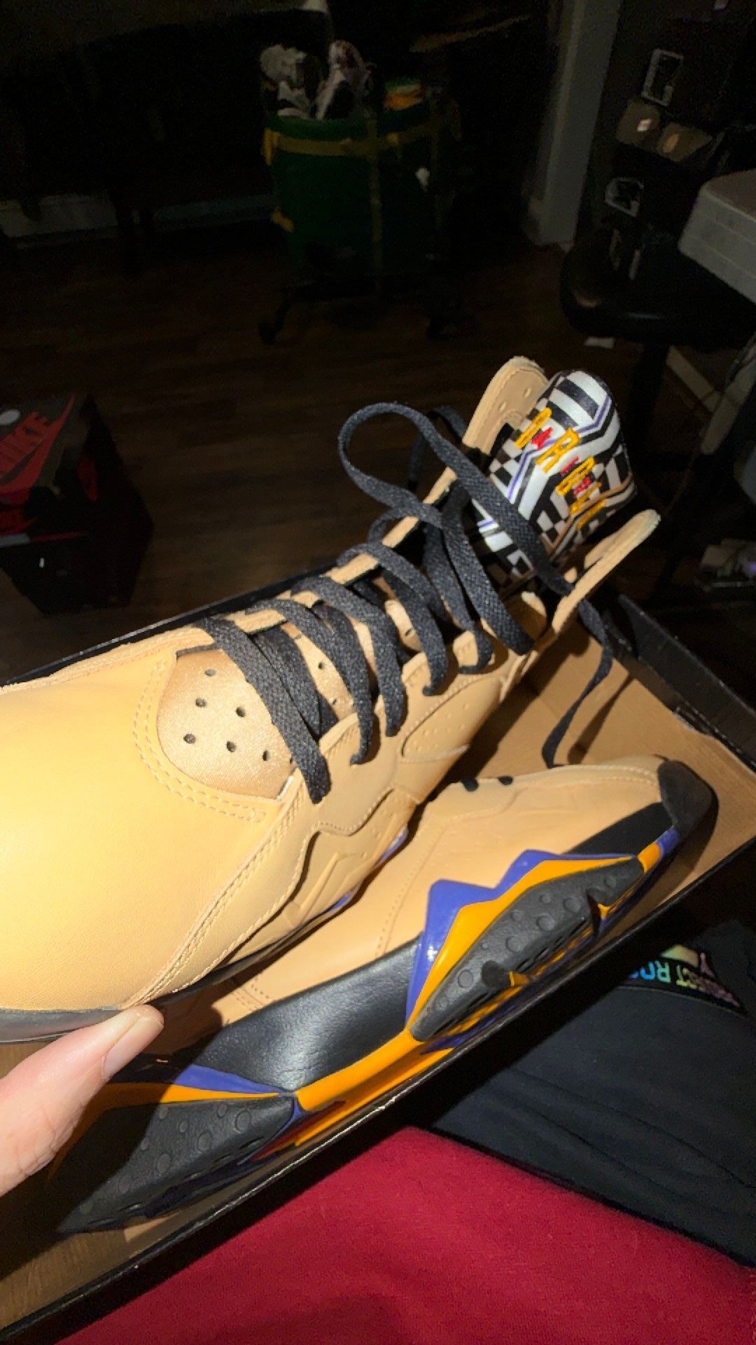 1858 Nike Air Jordan 7 Retro SE "Afrobeats"