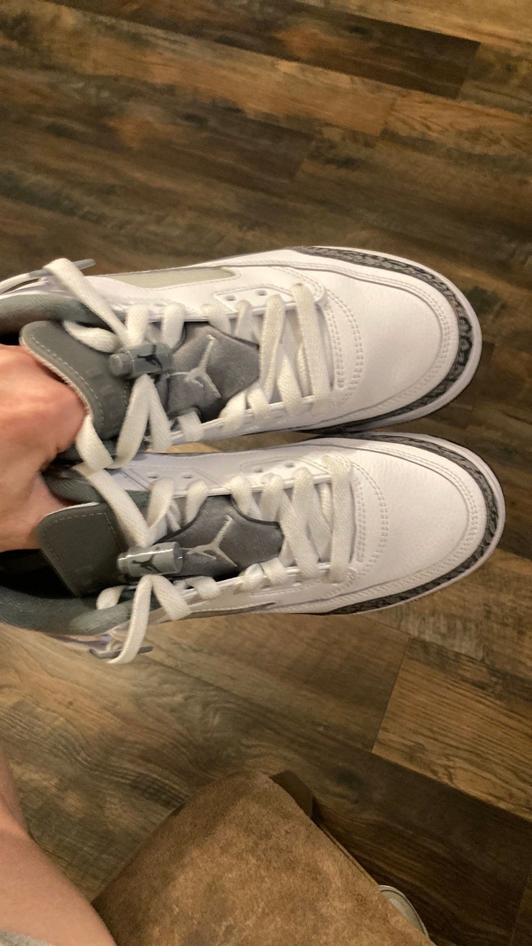 1407 Jordan Spizike Low sneaker in a white, wolf grey, and anthracite 5.5y