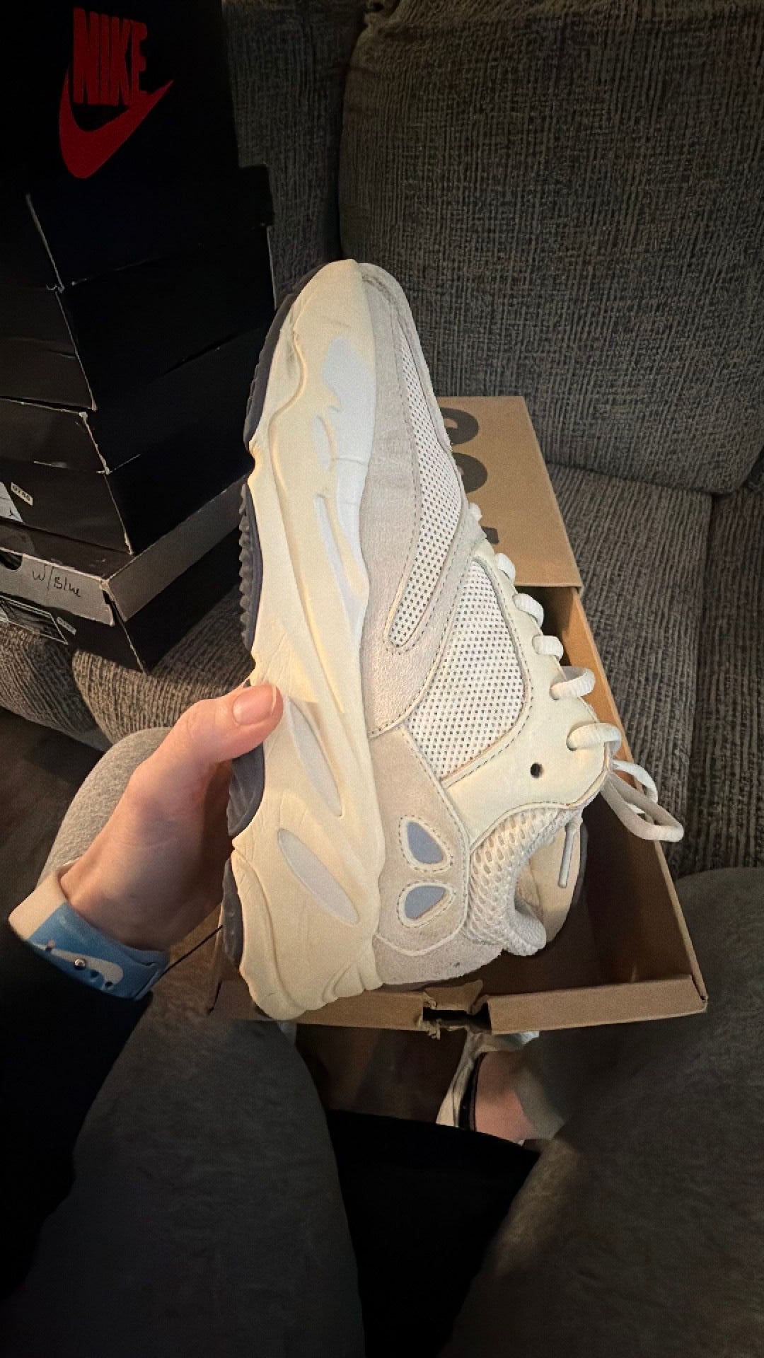 0790 Adidas Yeezy Boost 700 Analog