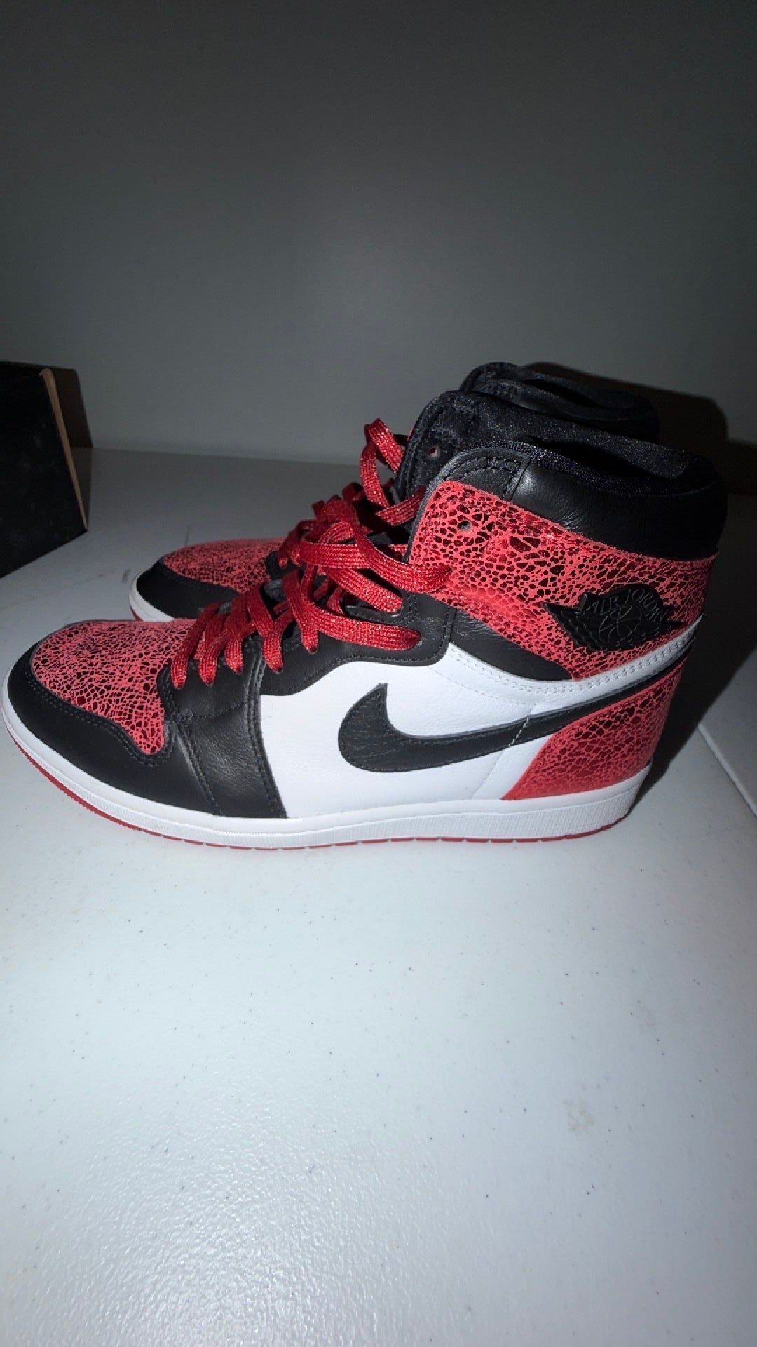 1981 Women's Air Jordan 1 High OG "Ruby" 10.5m/12w