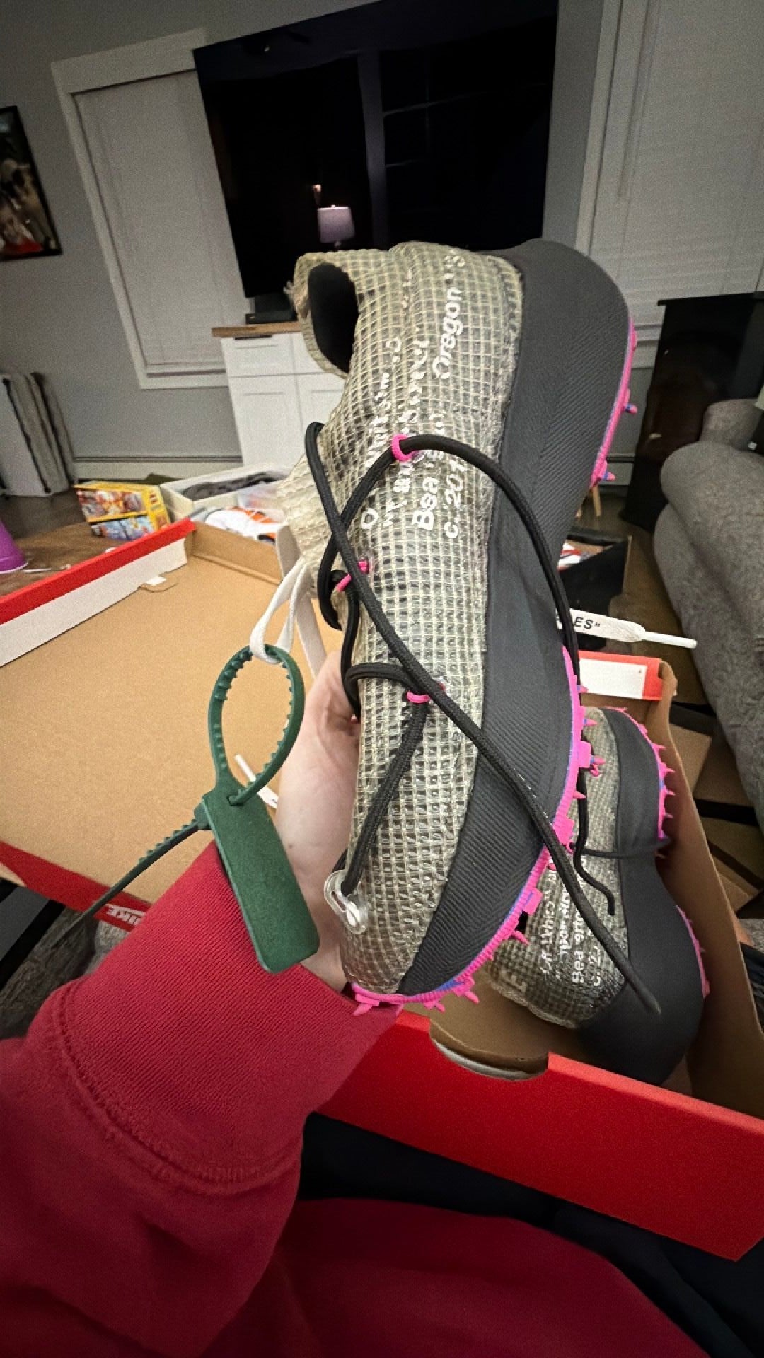 1947 Off-White x Nike Women's Vapor Street 'Laser Fuchsia' 5.5w/4m