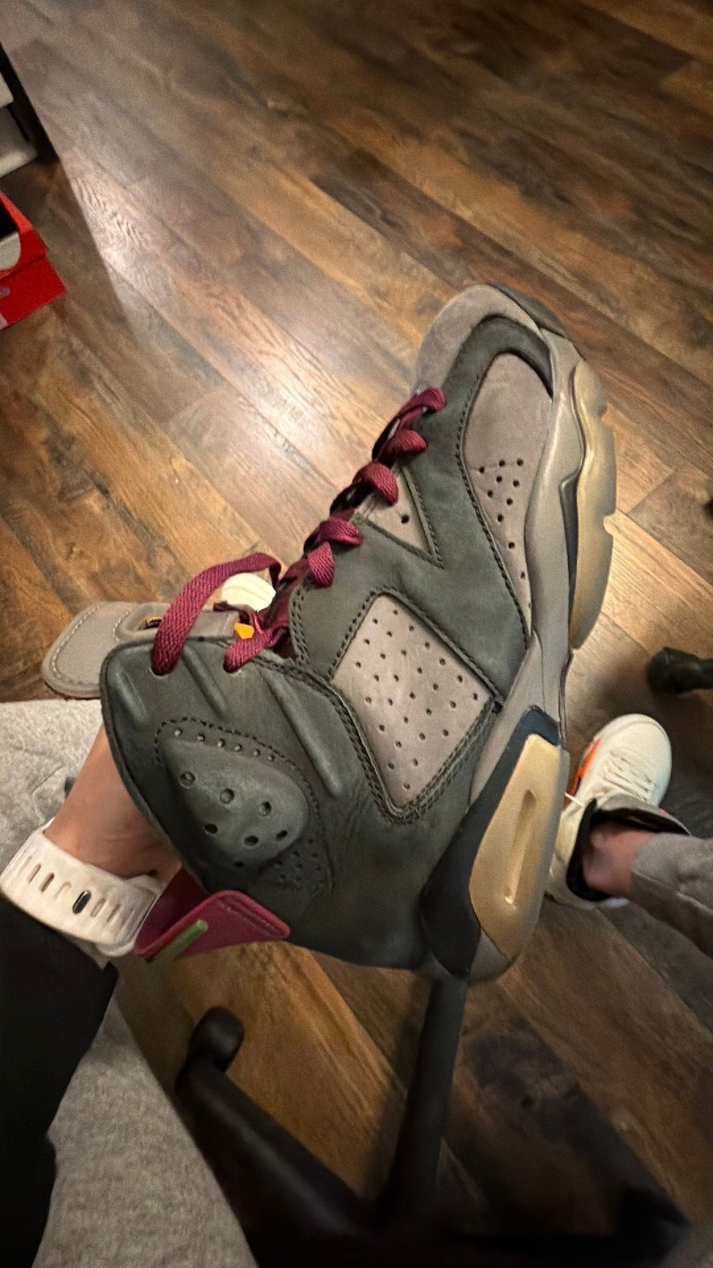 1342 Nike Air Jordan 6 Retro "Bordeaux" 8M/9.5W
