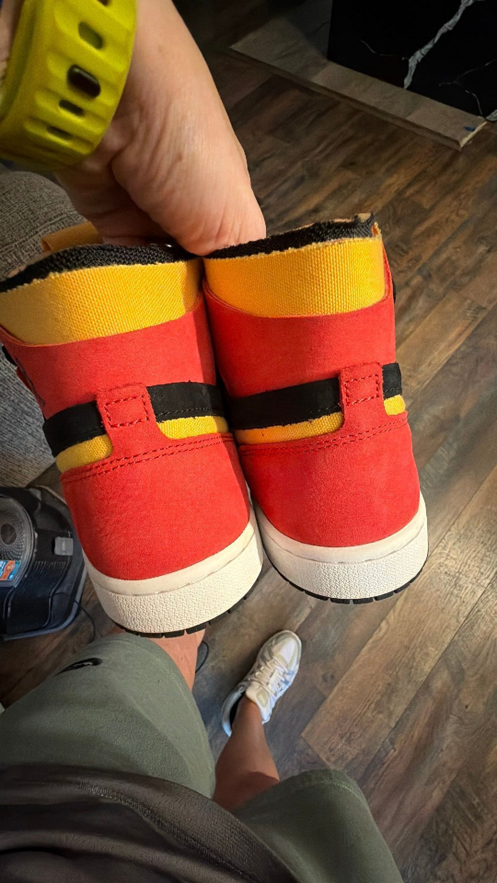 1468 Air Jordan 1 Zoom Cmft Black/Chile Red-White-University Gold