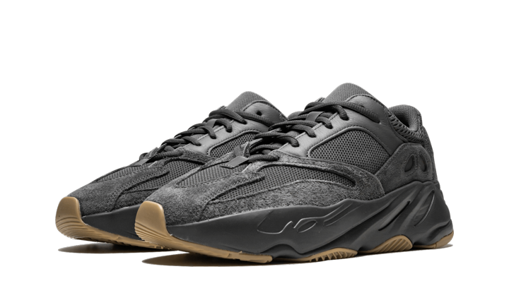 0943 Adidas Yeezy Boost 700 Utility Black