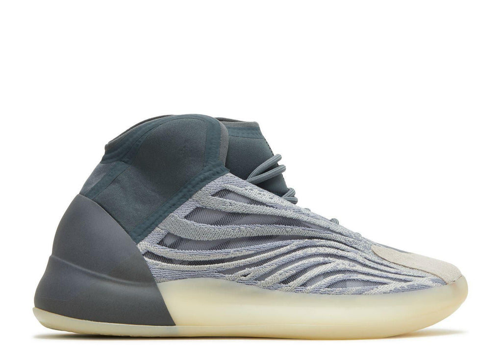 1466 Adidas Yeezy Quantum Mono Carbon