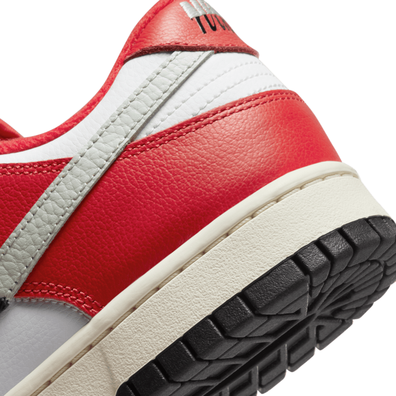 1770 Nike Dunk Low Chicago Split - 10.5M/12W